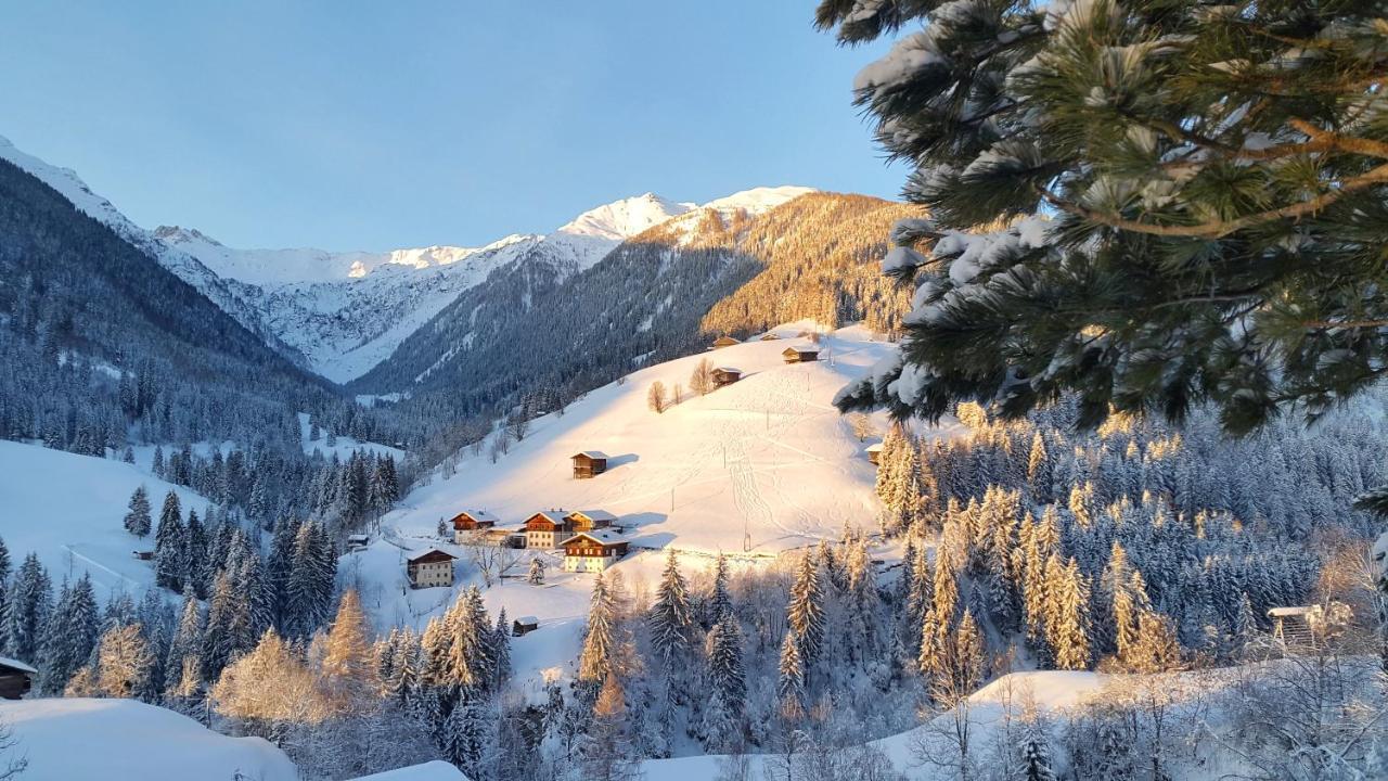 Hotel Gasthof Wacht Untertilliach Exterior foto