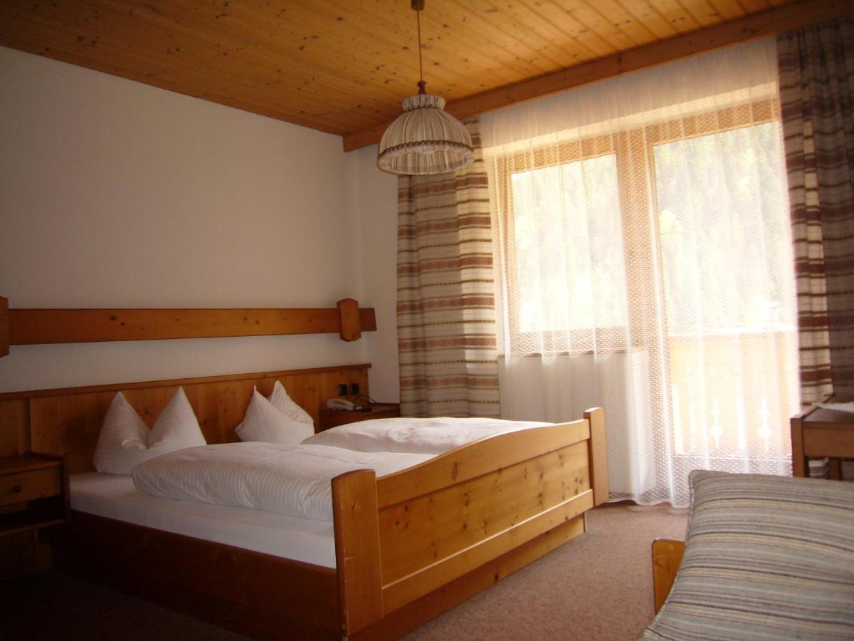 Gasthof Wacht Untertilliach Zimmer foto