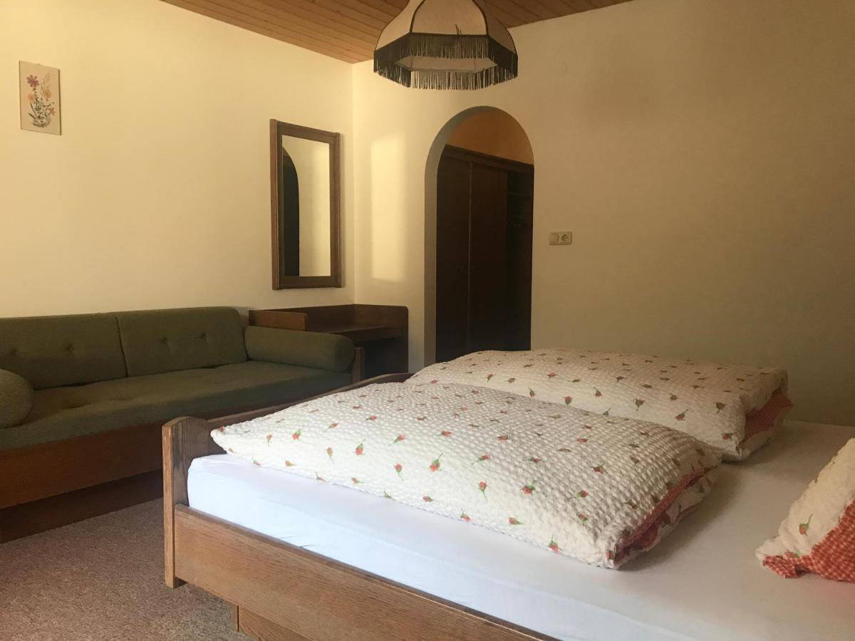 Gasthof Wacht Untertilliach Zimmer foto