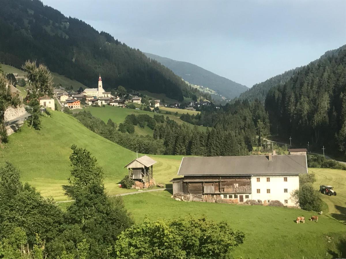 Hotel Gasthof Wacht Untertilliach Exterior foto