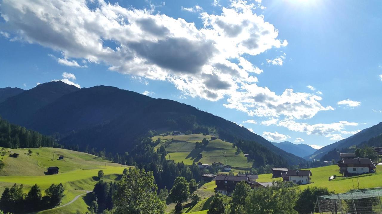 Gasthof Wacht Untertilliach Exterior foto