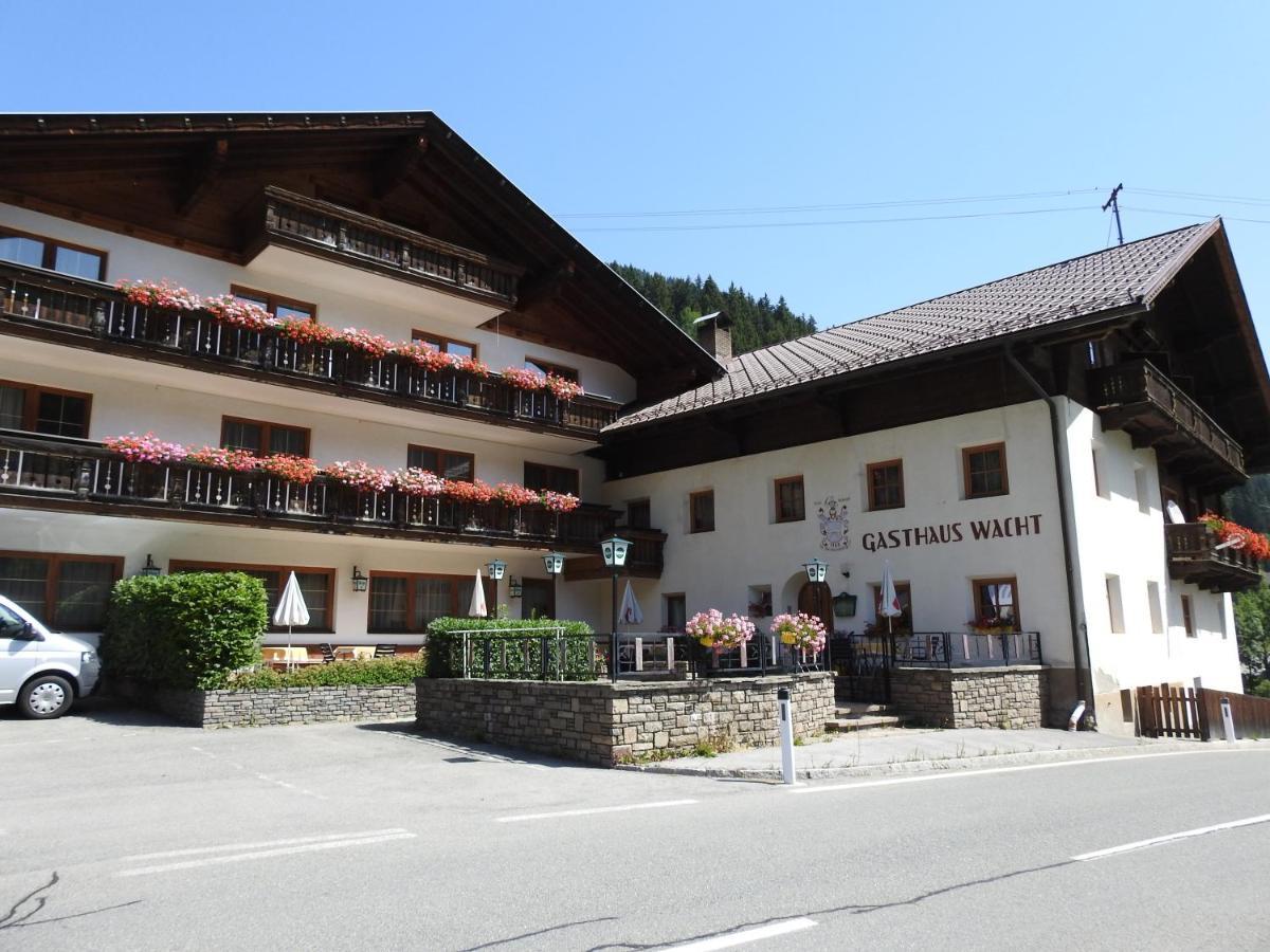 Hotel Gasthof Wacht Untertilliach Exterior foto