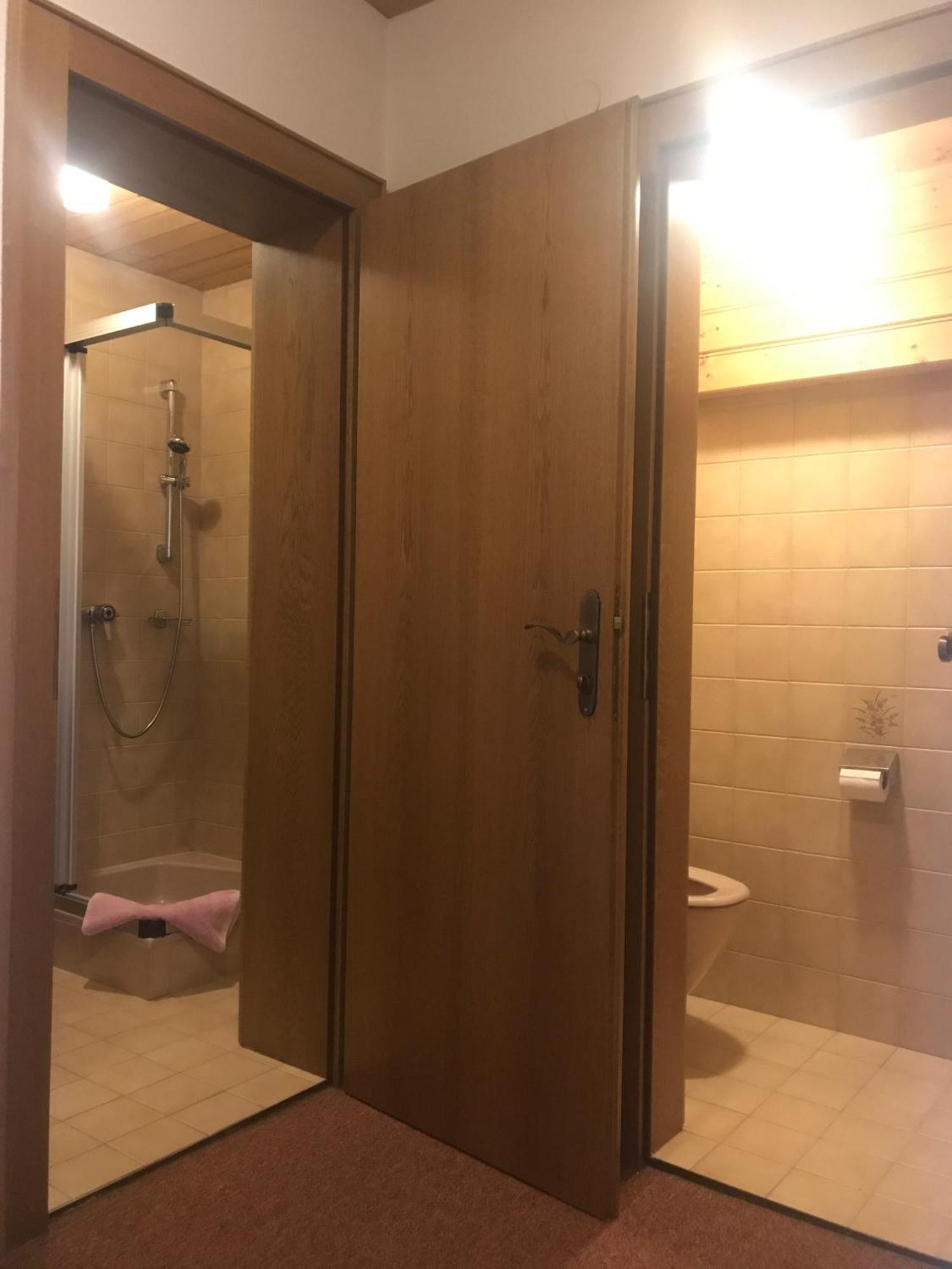 Hotel Gasthof Wacht Untertilliach Zimmer foto