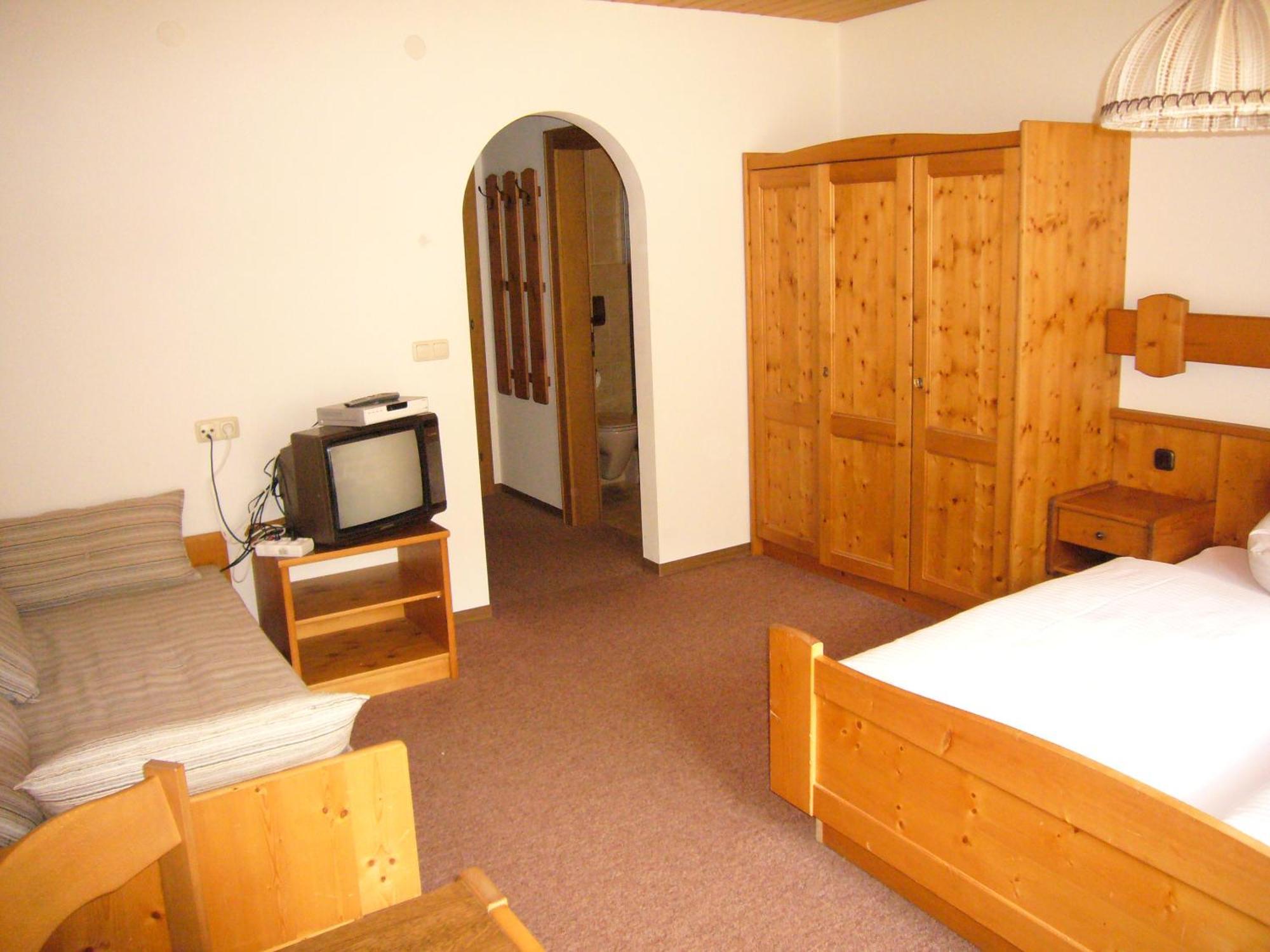 Gasthof Wacht Untertilliach Zimmer foto
