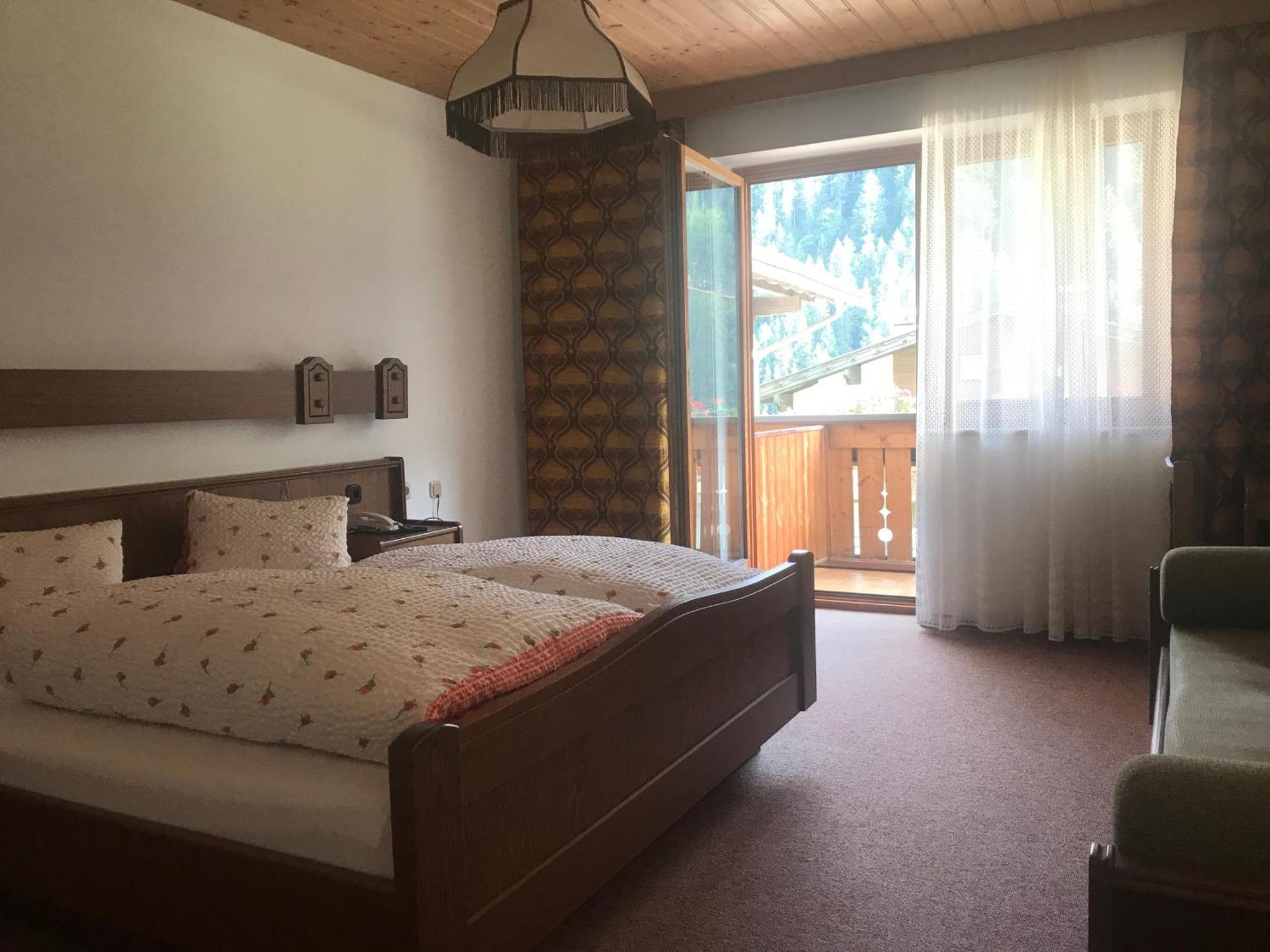 Hotel Gasthof Wacht Untertilliach Zimmer foto