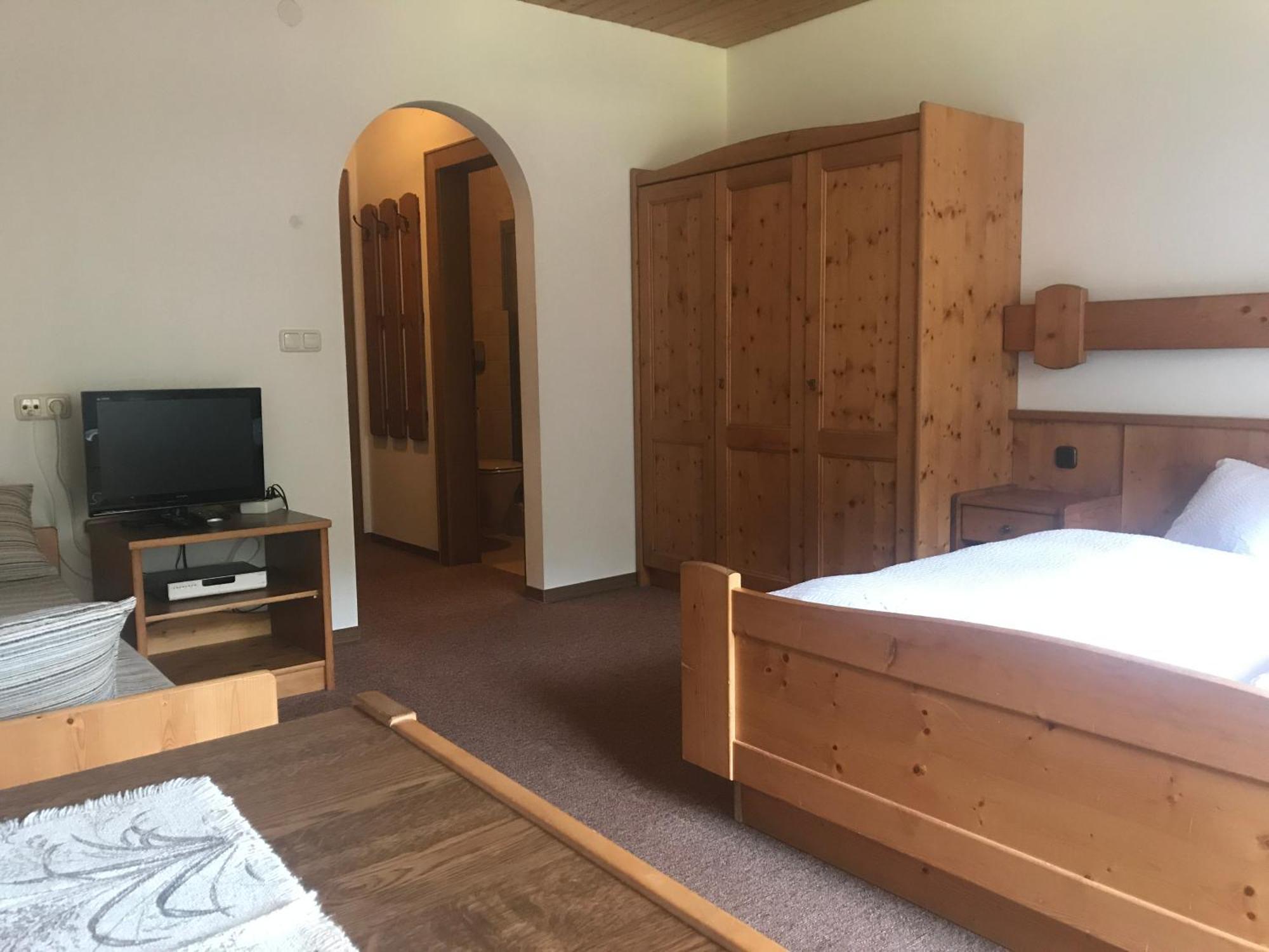 Gasthof Wacht Untertilliach Zimmer foto